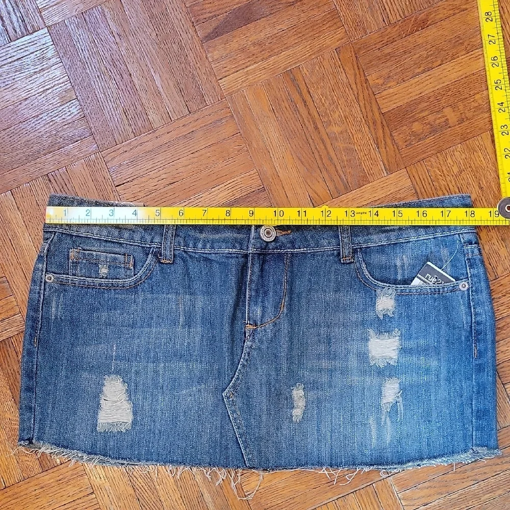 Rue21 Y2k Distressed Blue Denim Micro Mini Skirt Size 13/14 Deadstock